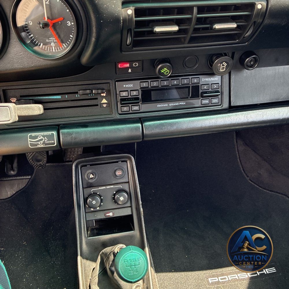 1988 Porsche 911 Carrera