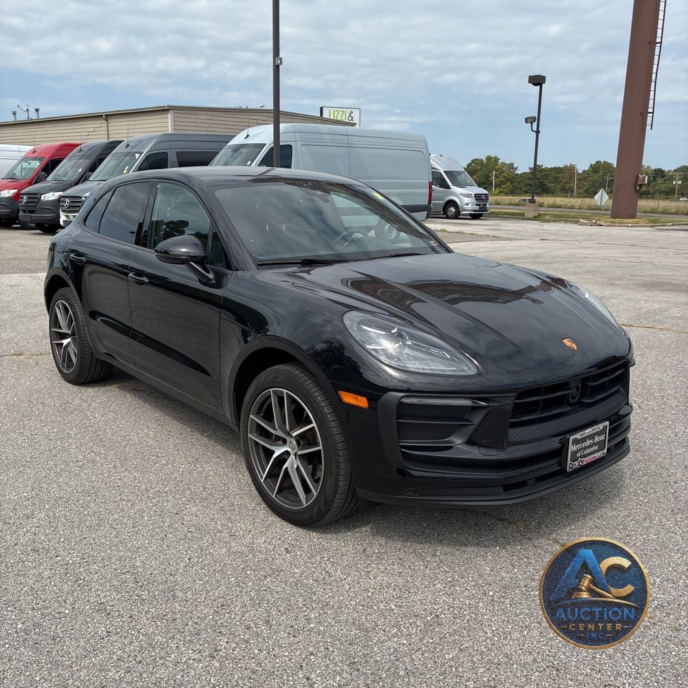 2023 Porsche Macan T