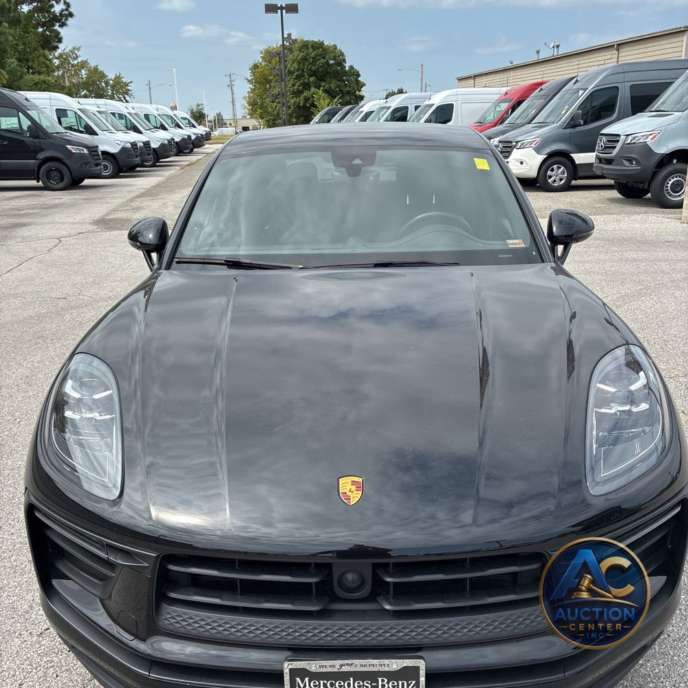 2023 Porsche Macan T