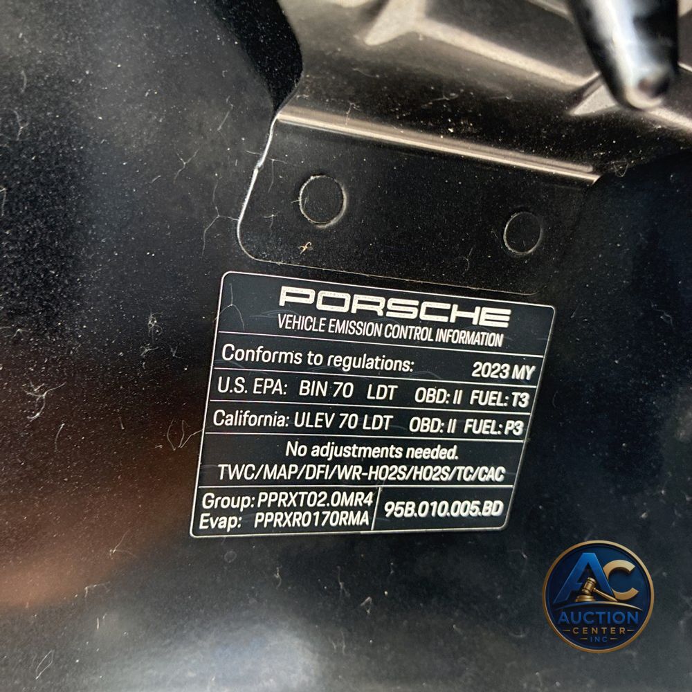 2023 Porsche Macan T