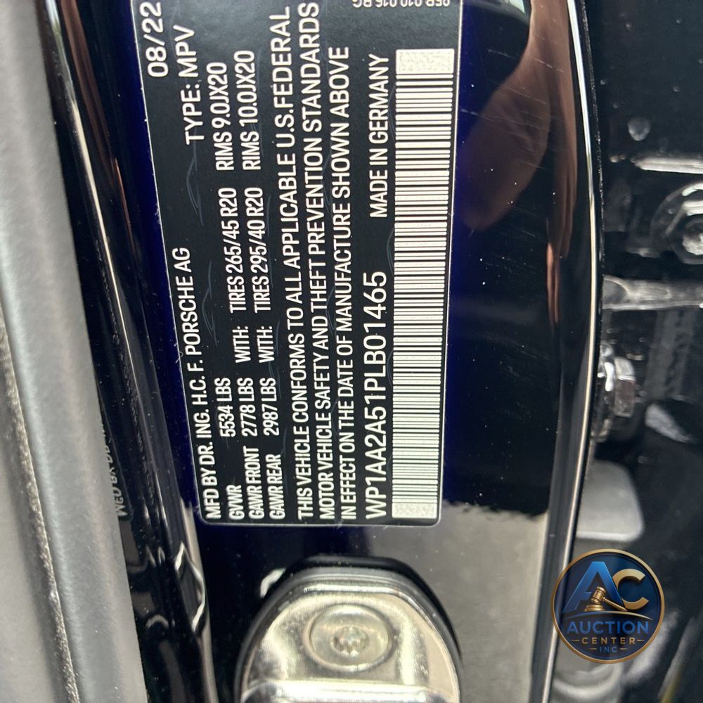 2023 Porsche Macan T