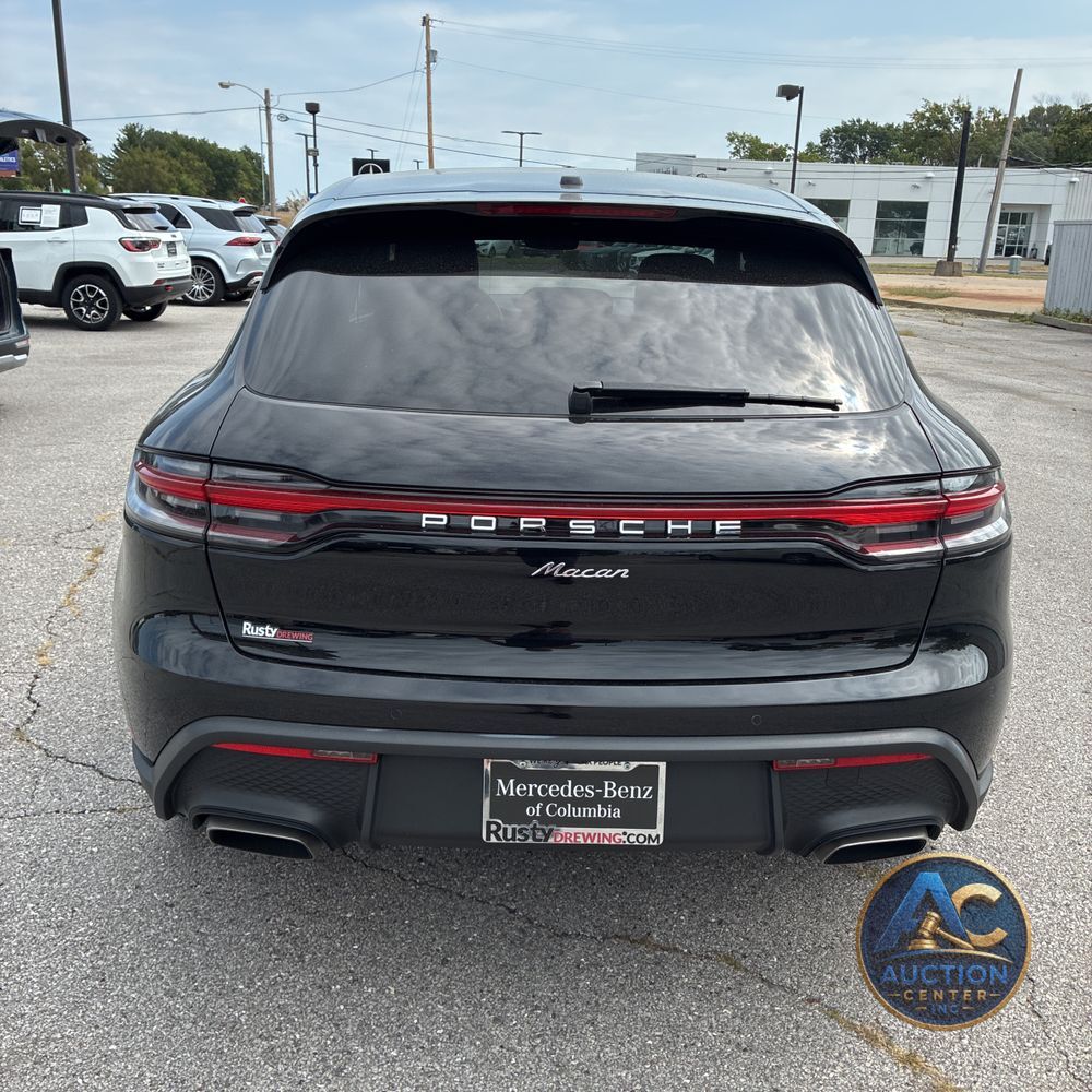 2023 Porsche Macan T