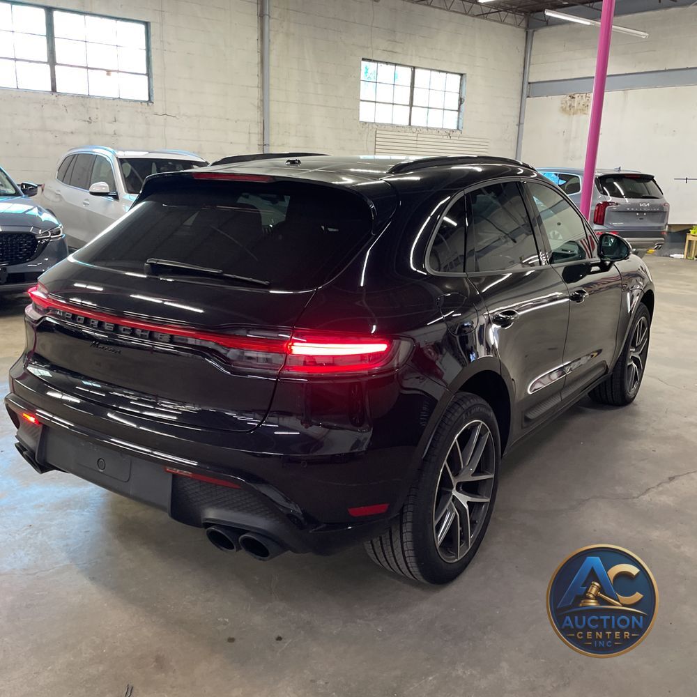 2024 Porsche Macan Base