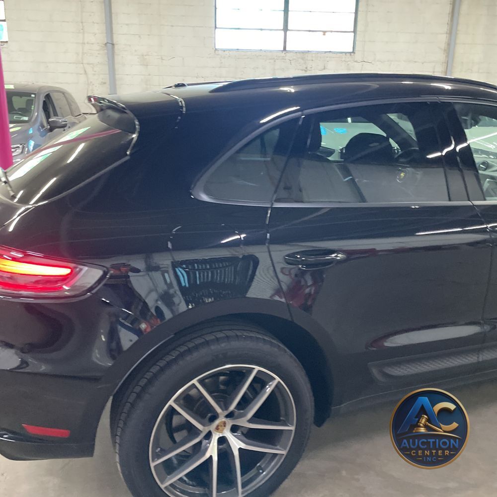 2024 Porsche Macan Base