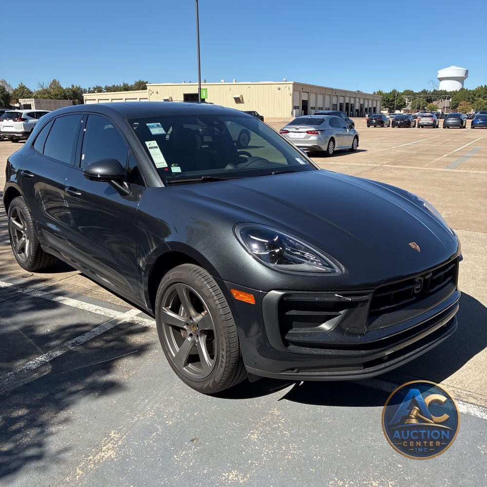 2024 Porsche Macan Base