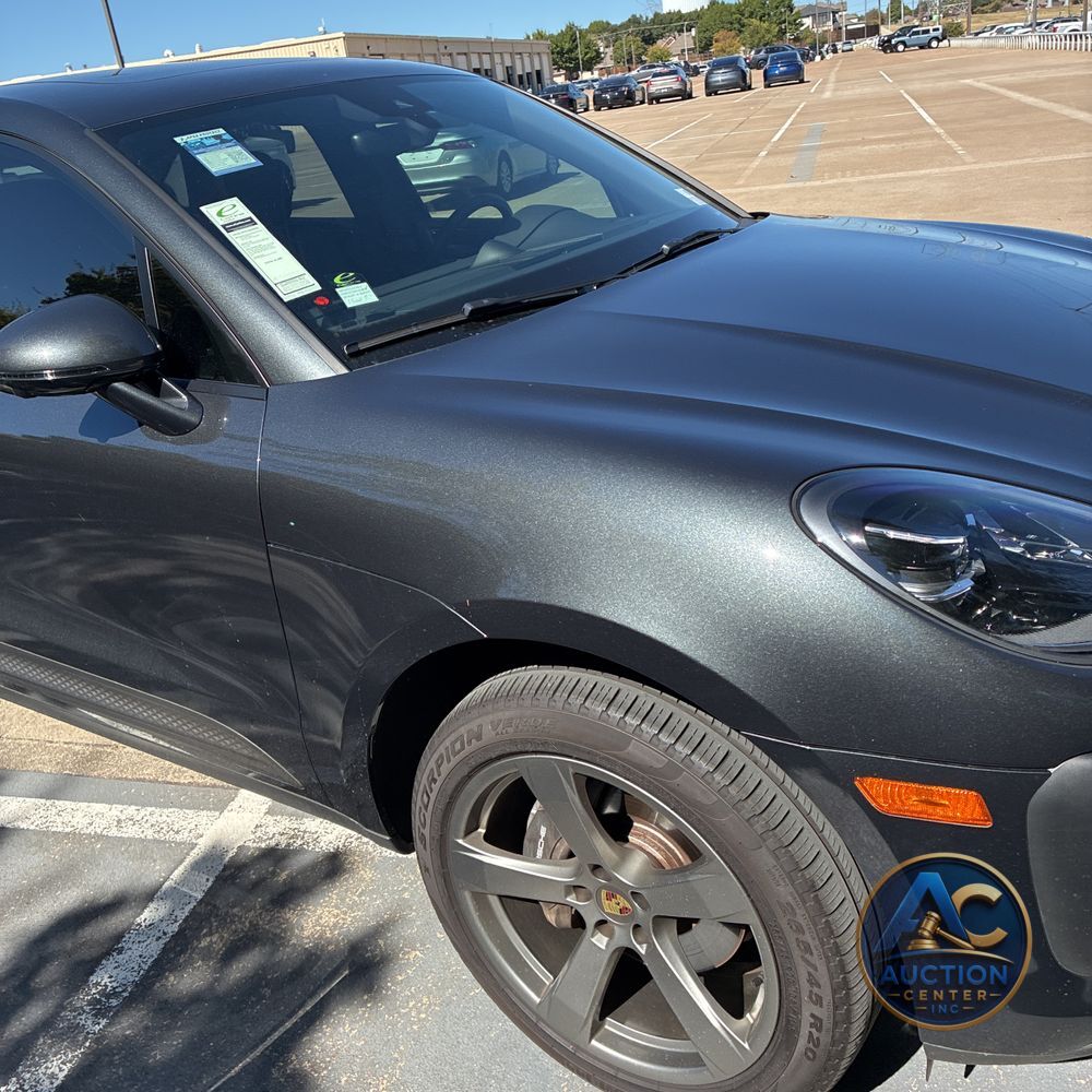 2024 Porsche Macan Base