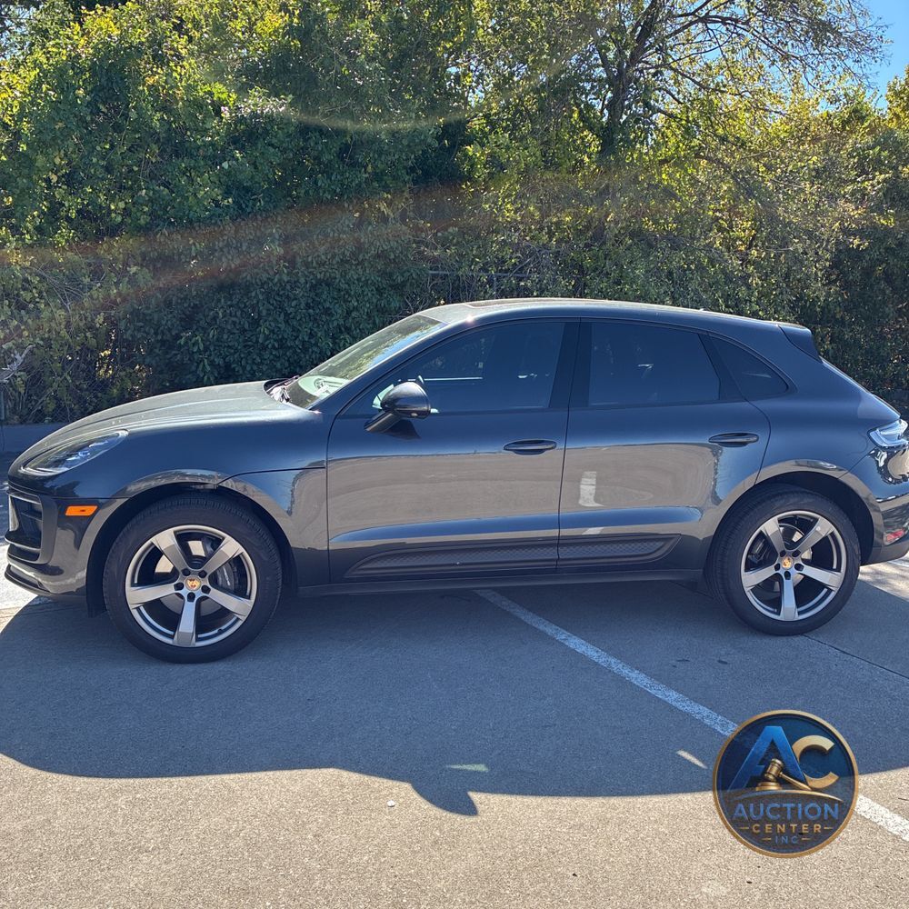 2024 Porsche Macan Base