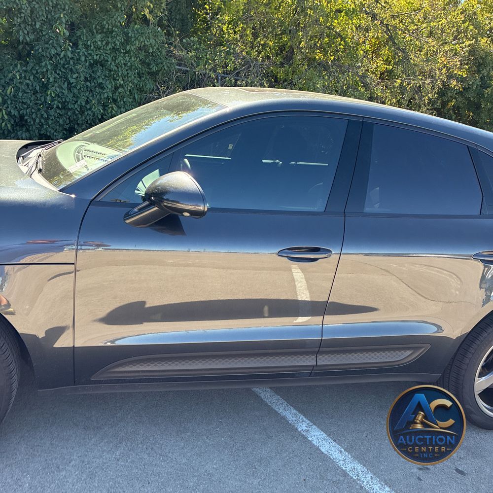 2024 Porsche Macan Base