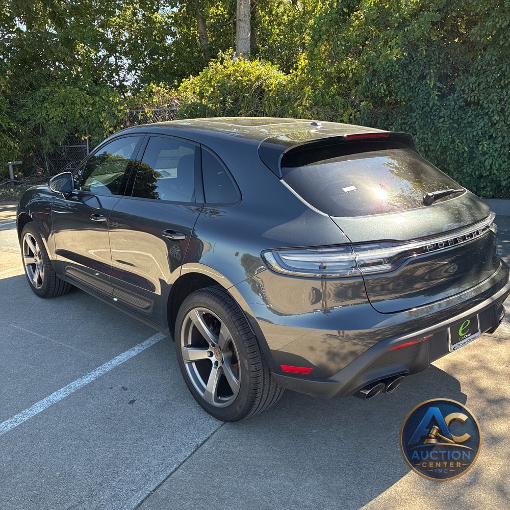 2024 Porsche Macan Base