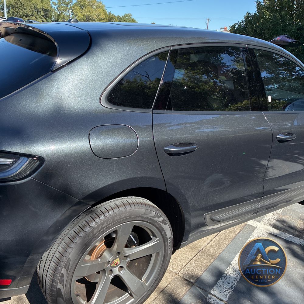 2024 Porsche Macan Base