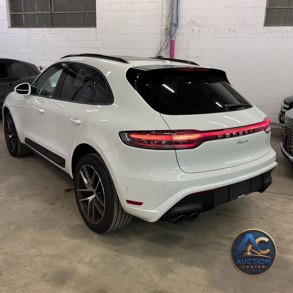 2024 Porsche Macan Base