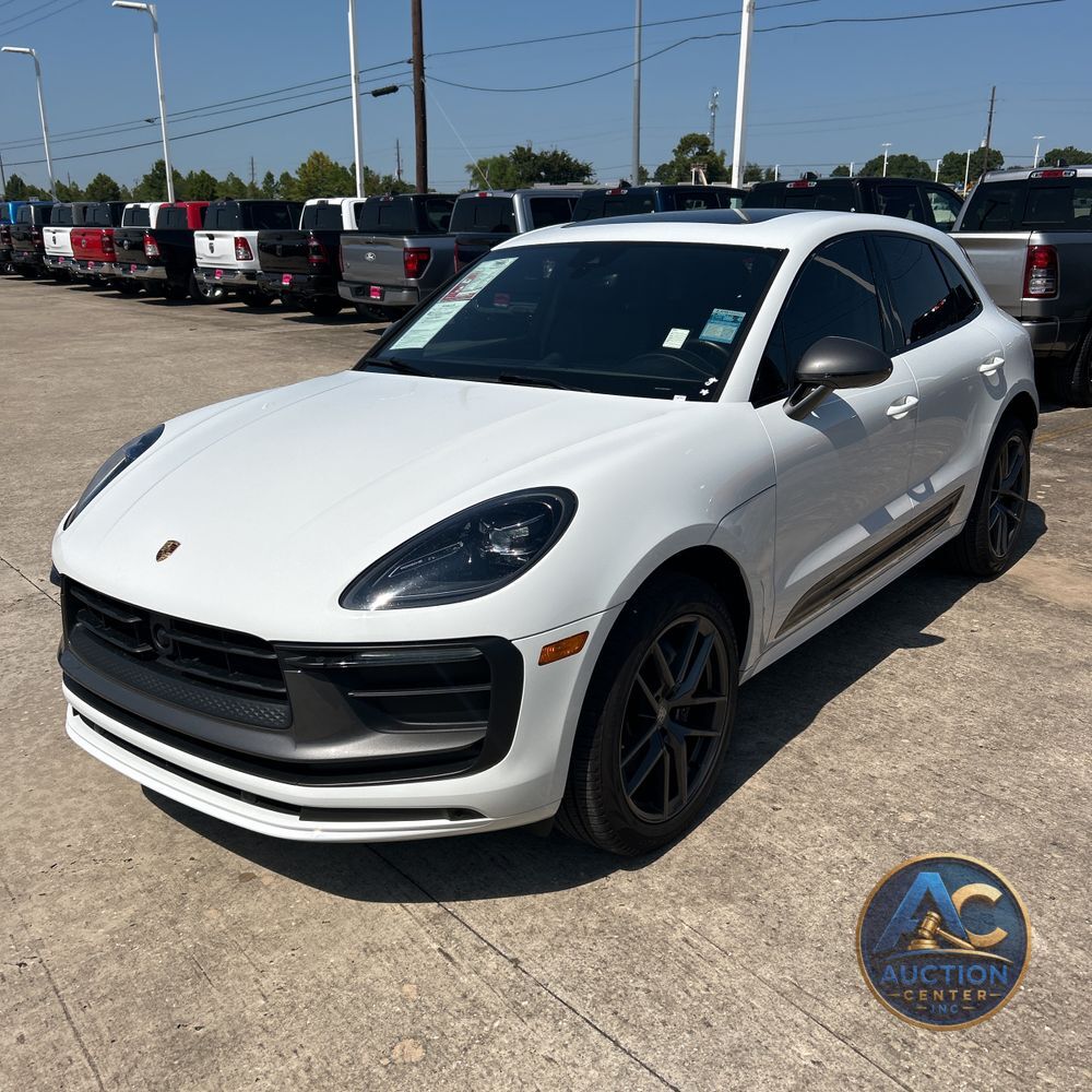 2024 Porsche Macan Base