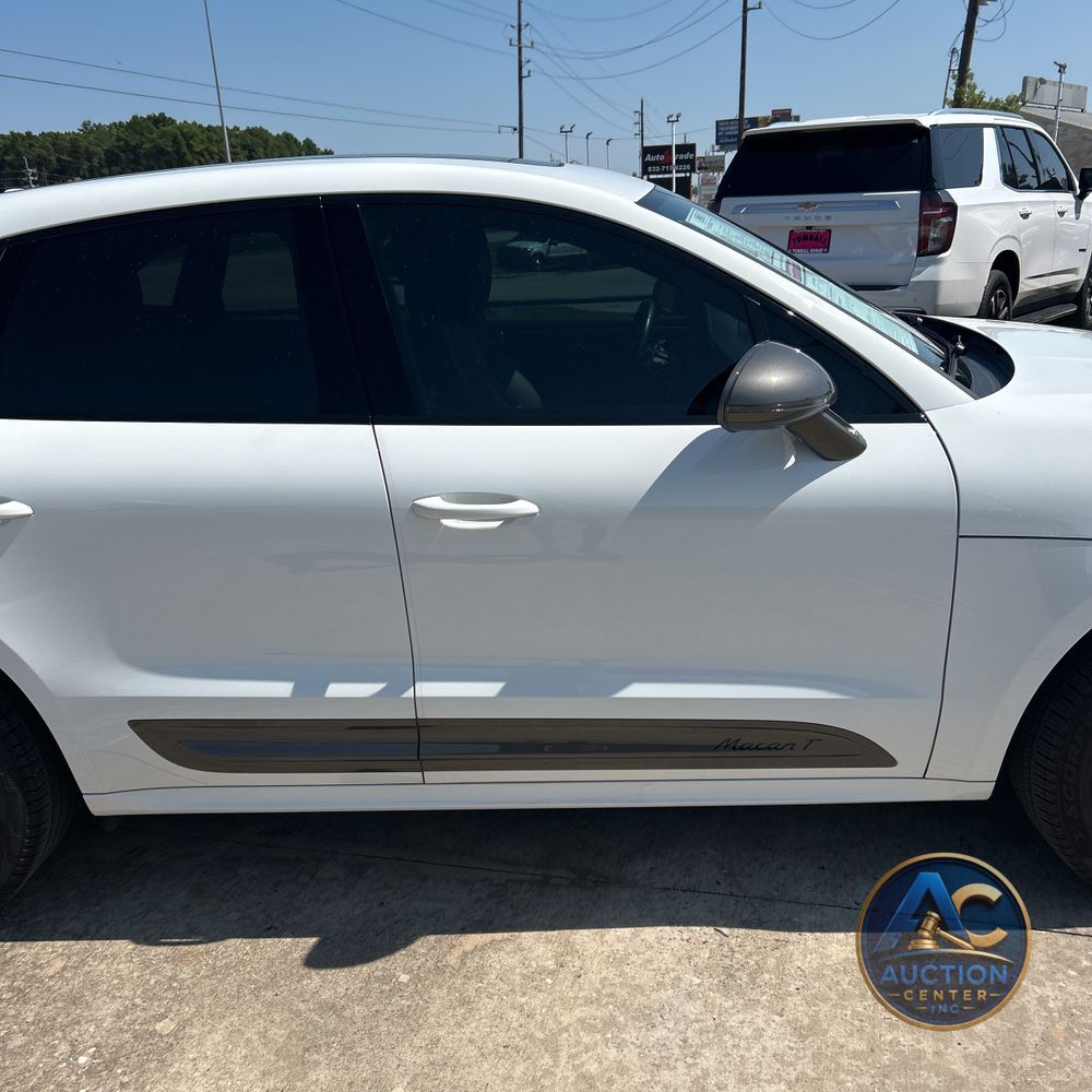 2024 Porsche Macan Base