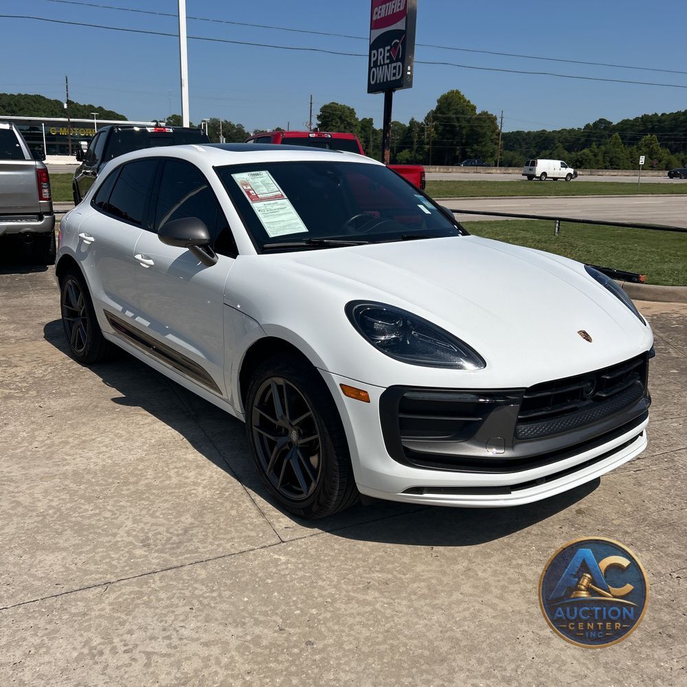 2024 Porsche Macan Base
