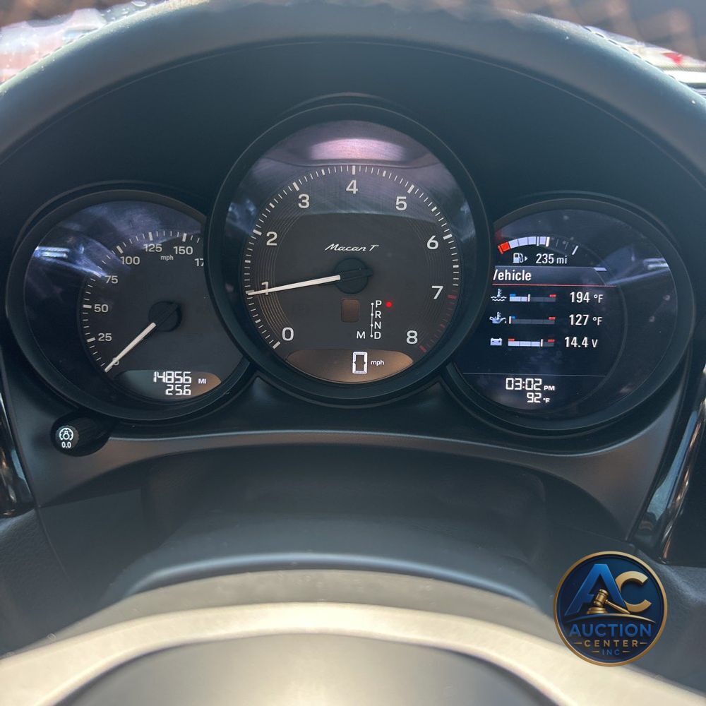 2024 Porsche Macan Base