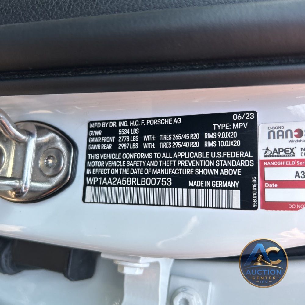 2024 Porsche Macan Base