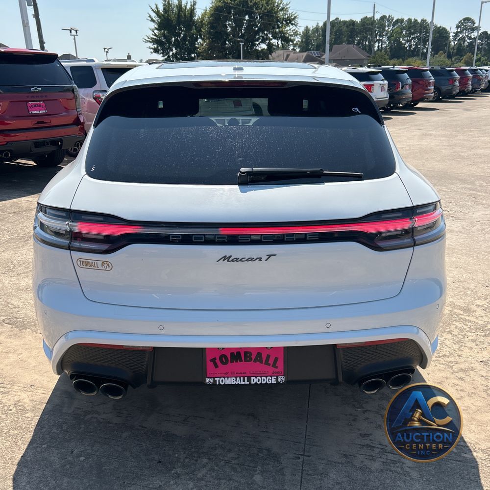 2024 Porsche Macan Base