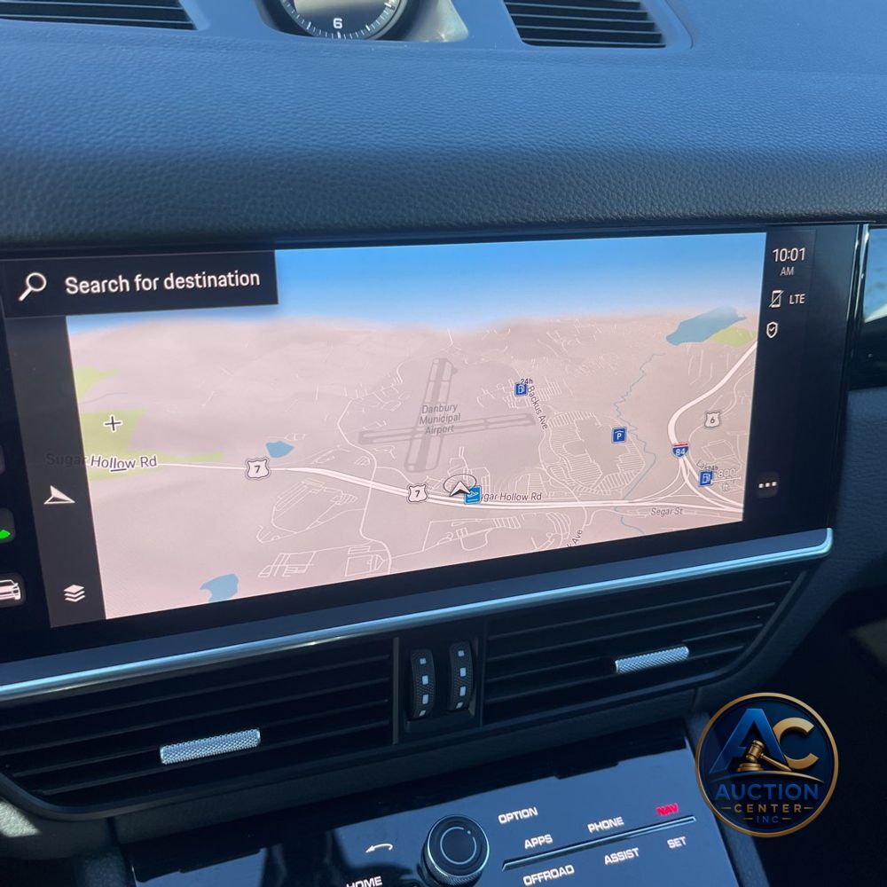 2022 Porsche Cayenne Base