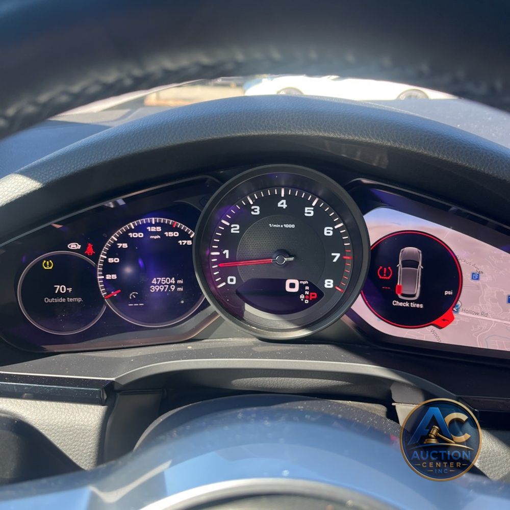 2022 Porsche Cayenne Base