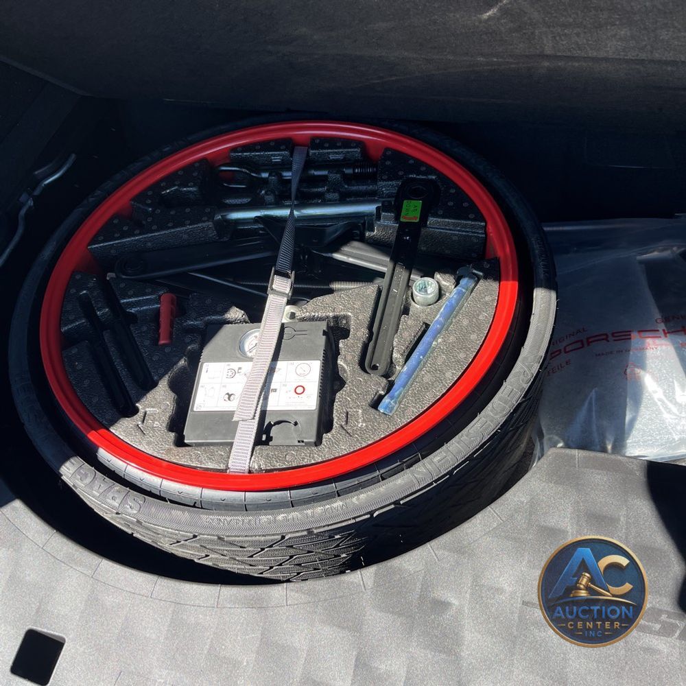 2022 Porsche Cayenne Base
