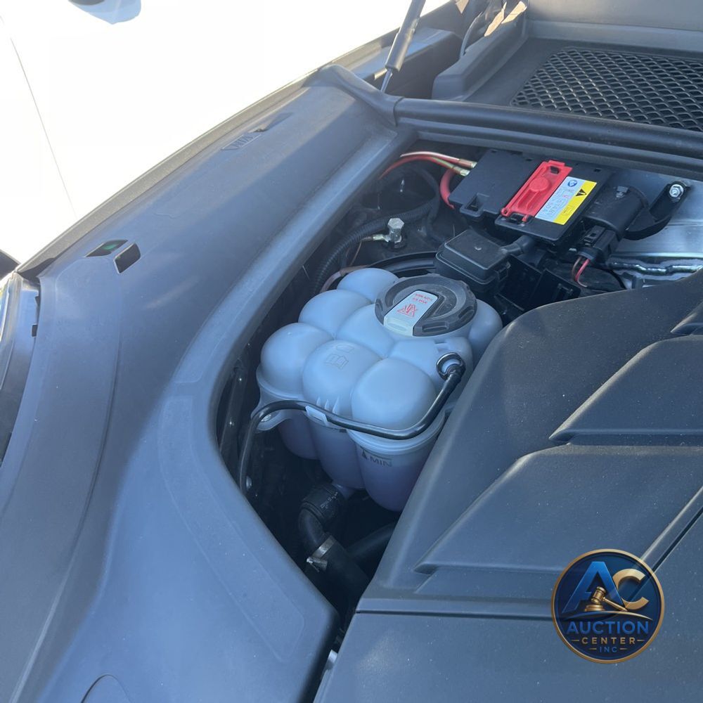 2022 Porsche Cayenne Base