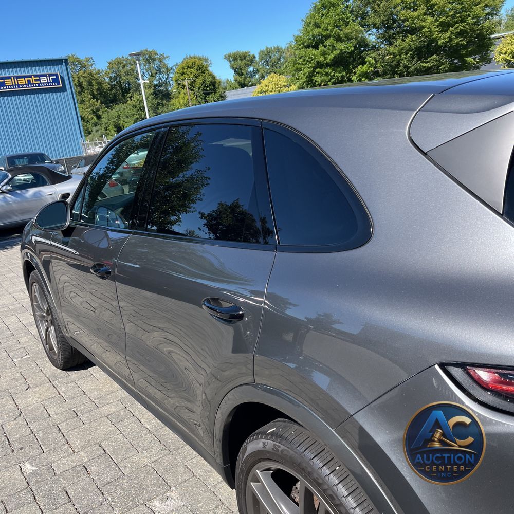 2022 Porsche Cayenne Base