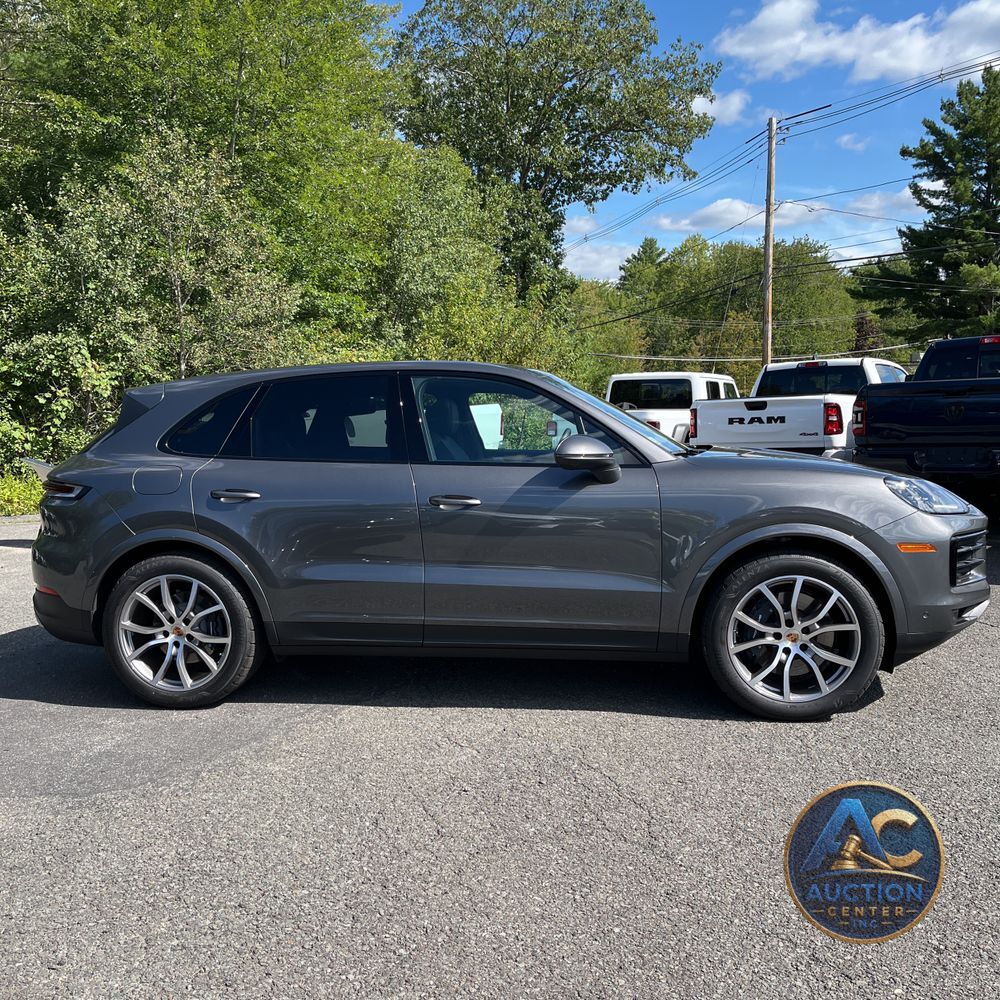 2025 Porsche Cayenne S 4D SUV