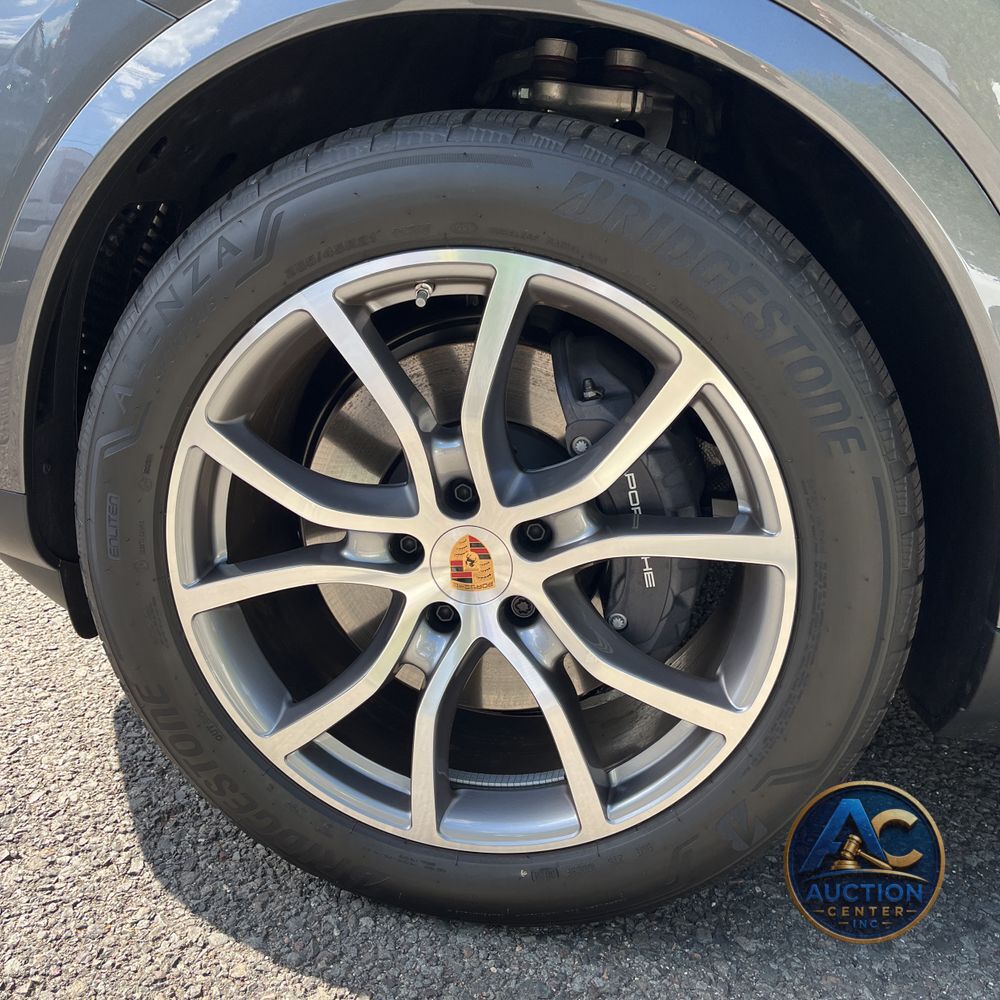 2025 Porsche Cayenne S 4D SUV