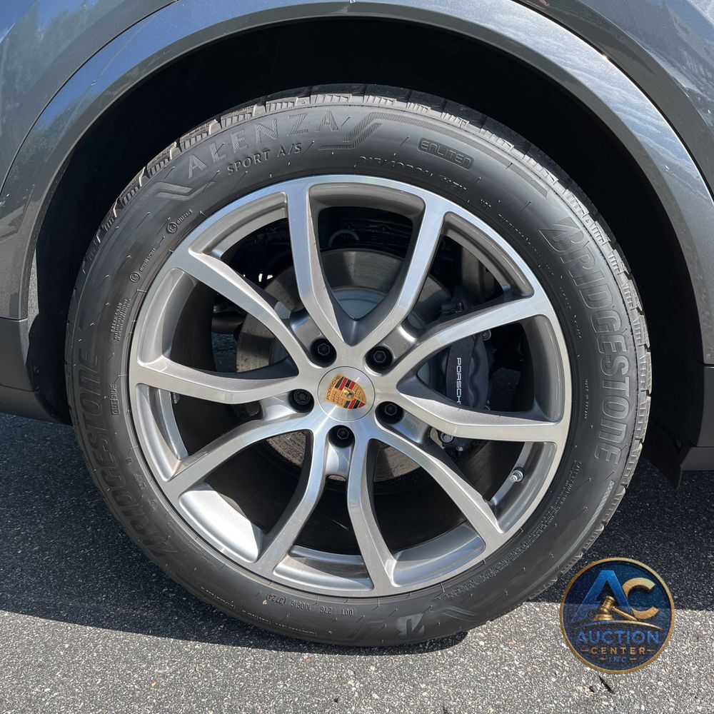 2025 Porsche Cayenne S 4D SUV