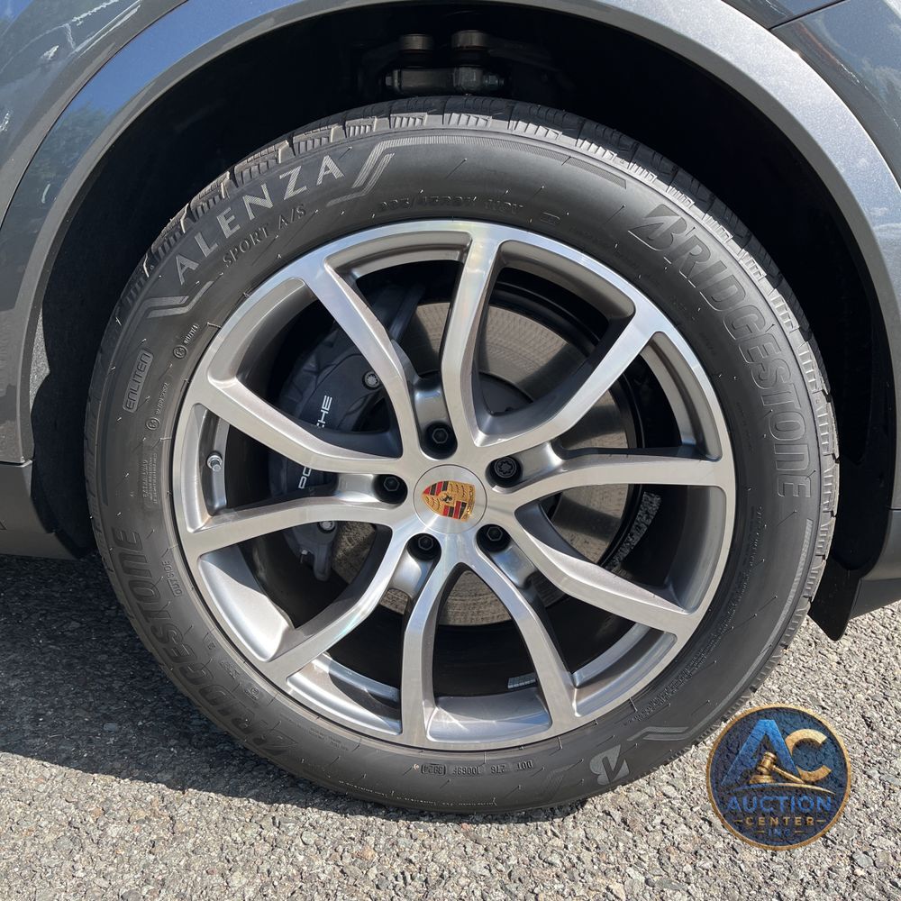 2025 Porsche Cayenne S 4D SUV