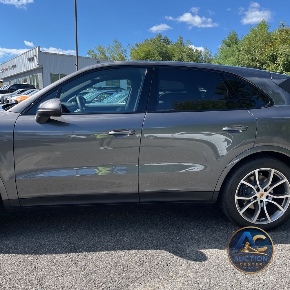 2025 Porsche Cayenne S 4D SUV