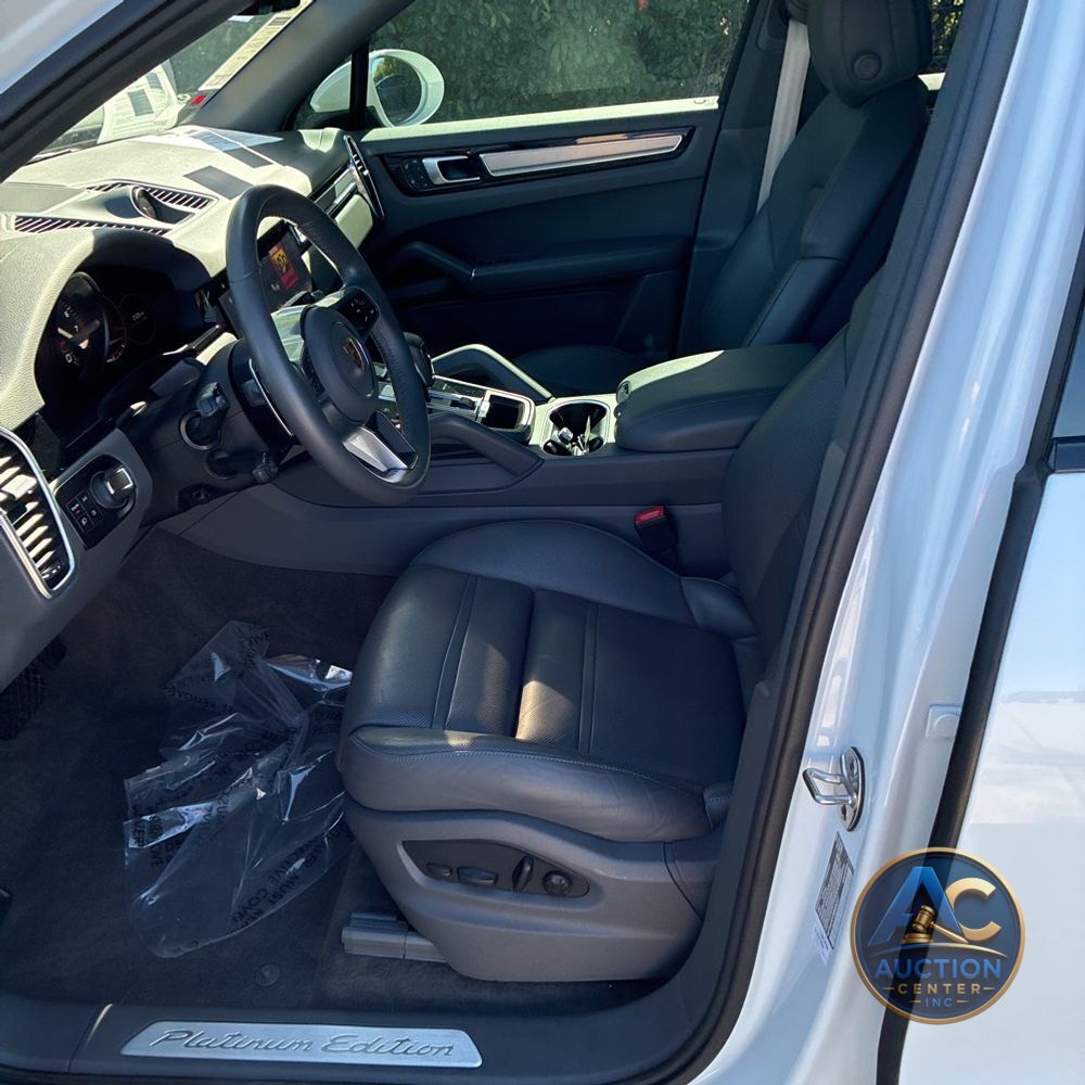 2022 Porsche Cayenne Platinum Edition
