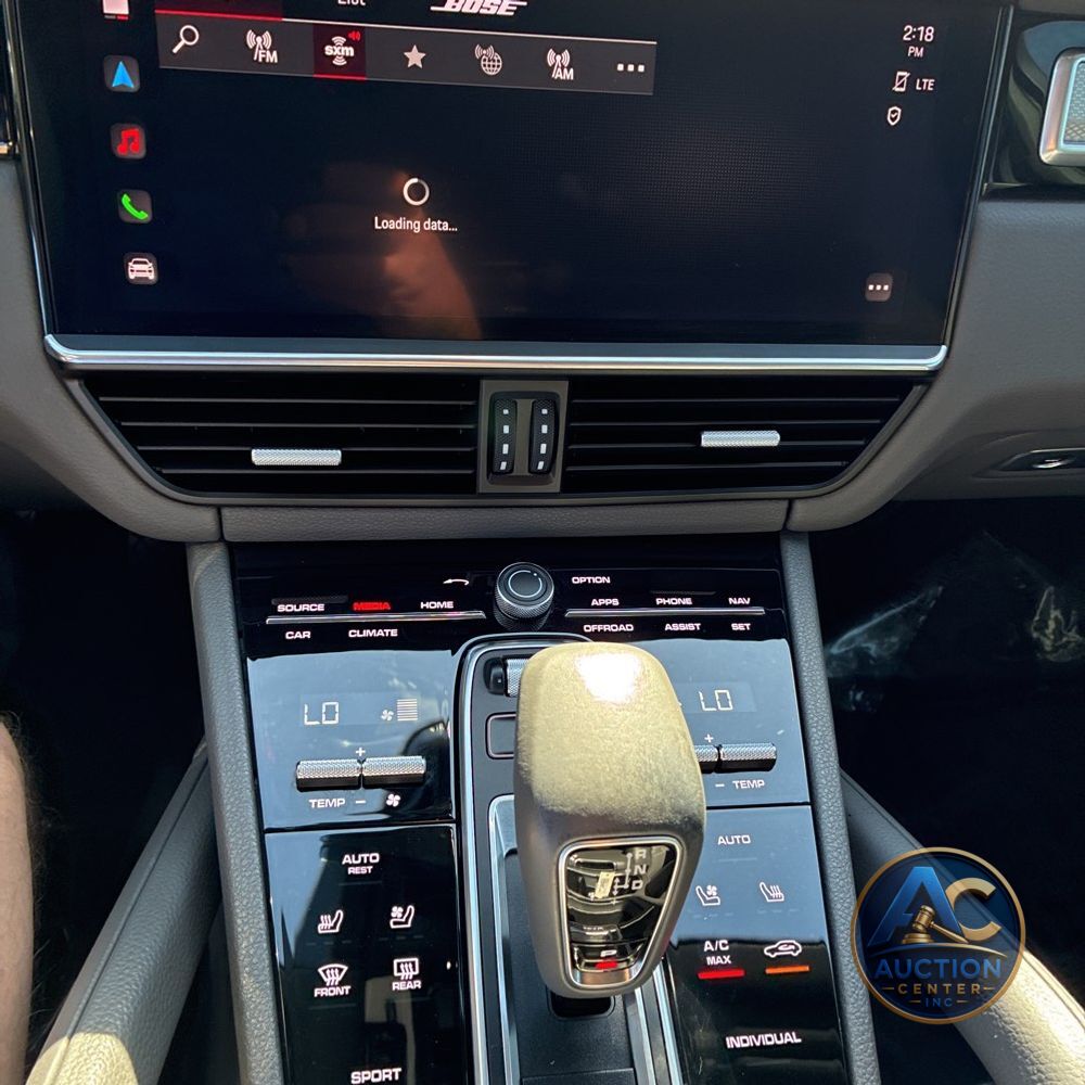 2022 Porsche Cayenne Platinum Edition