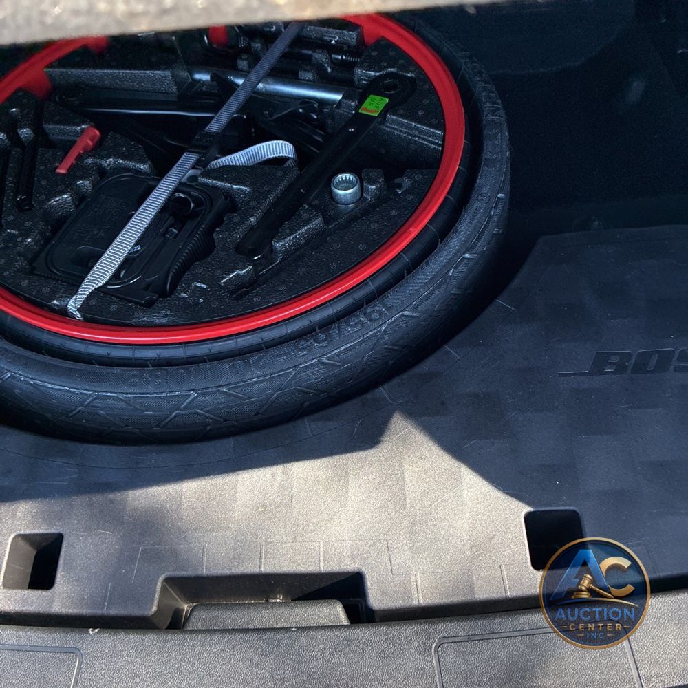 2022 Porsche Cayenne Platinum Edition