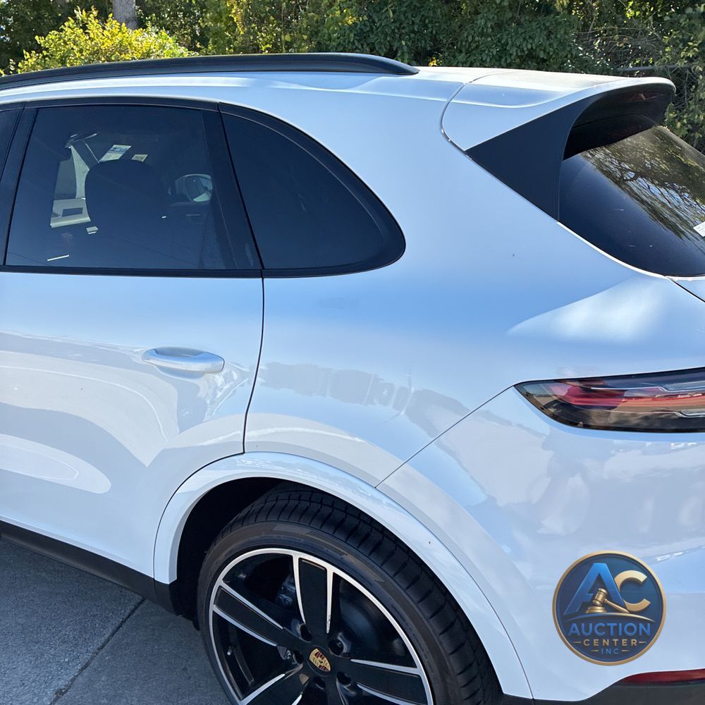 2022 Porsche Cayenne Platinum Edition