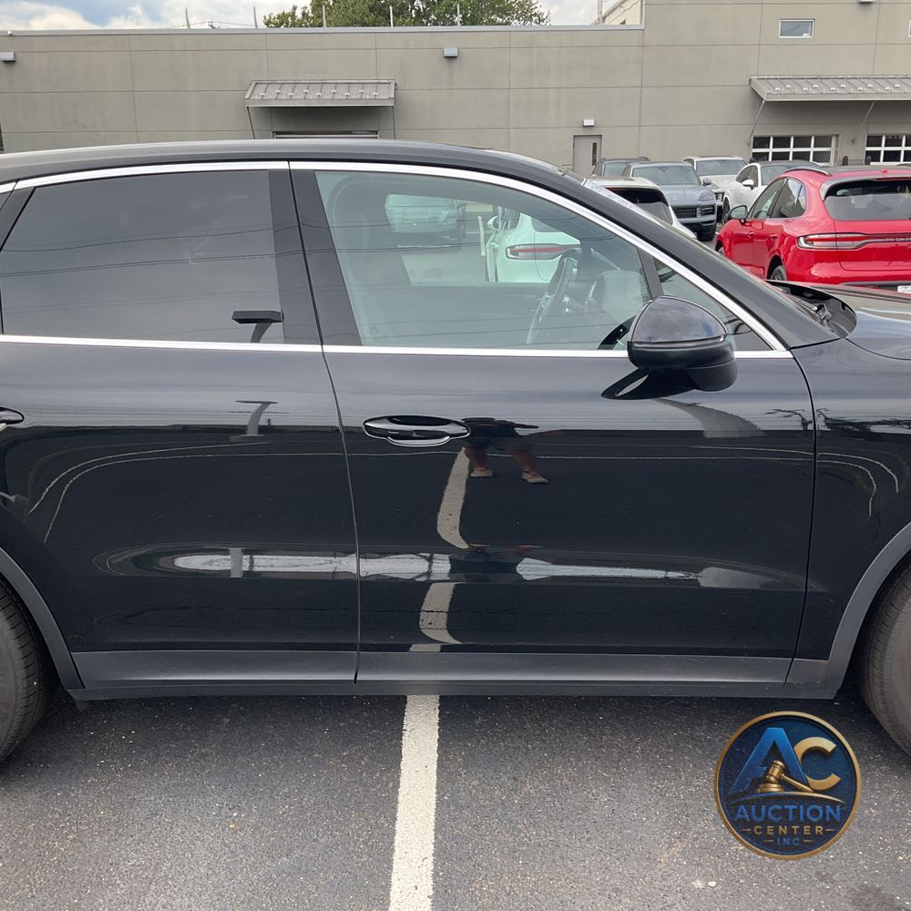 2023 Porsche Cayenne Base