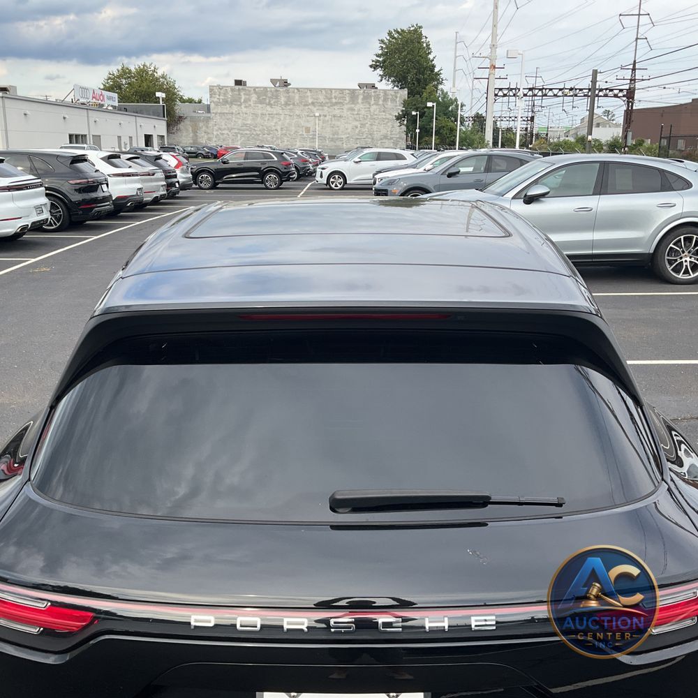 2023 Porsche Cayenne Base
