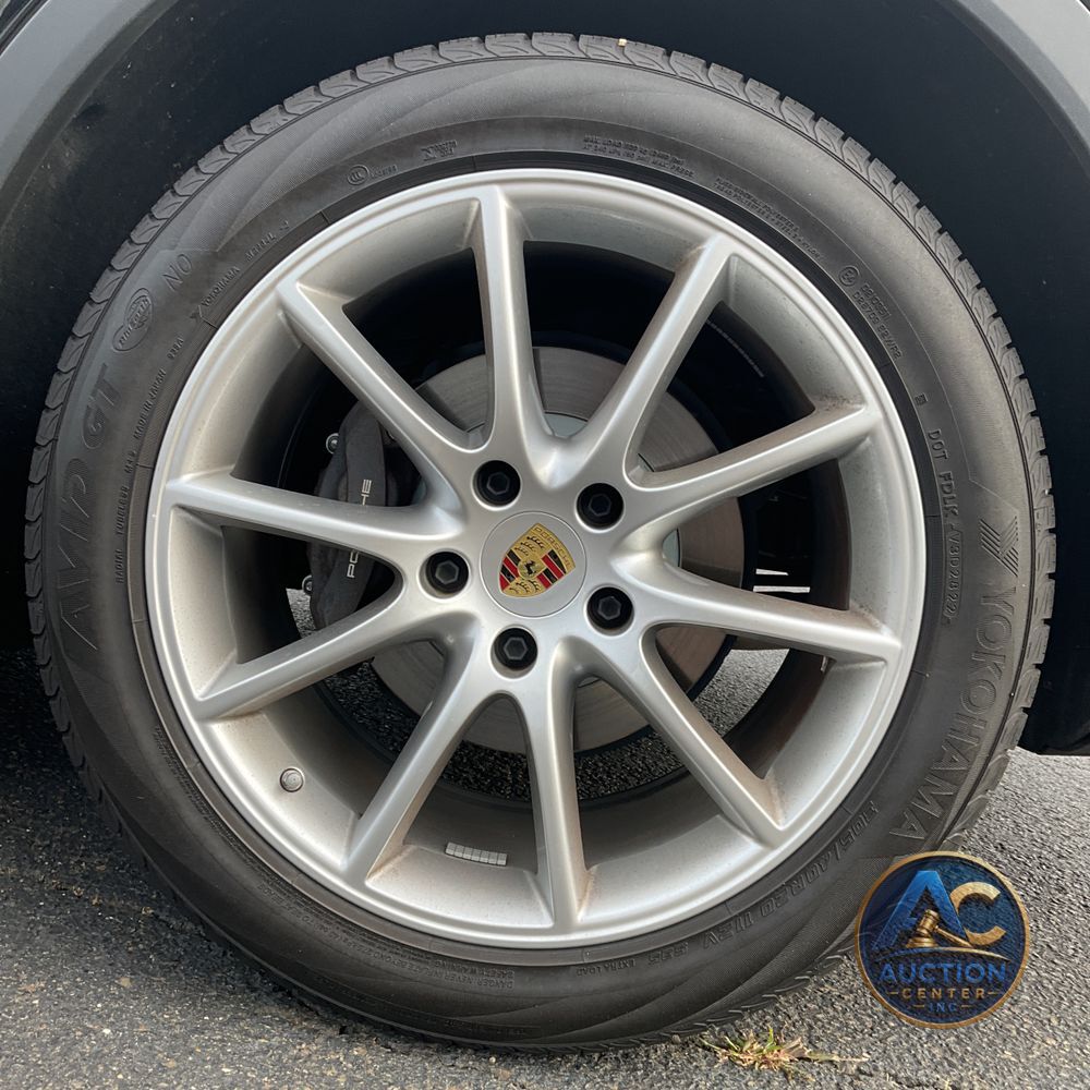 2023 Porsche Cayenne Base
