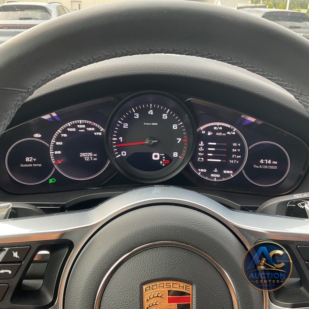 2023 Porsche Cayenne Base