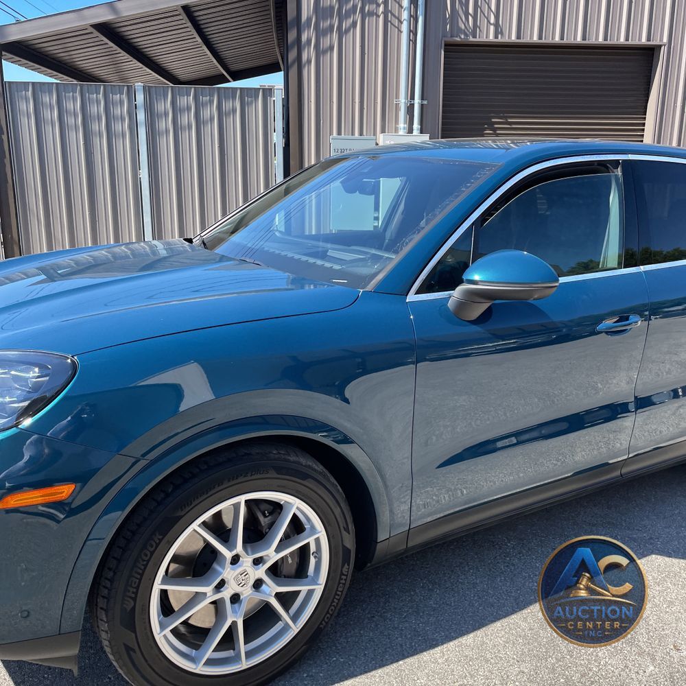 2024 Porsche Cayenne Base