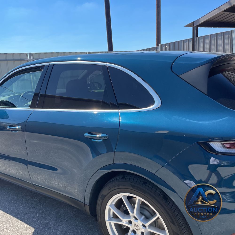 2024 Porsche Cayenne Base