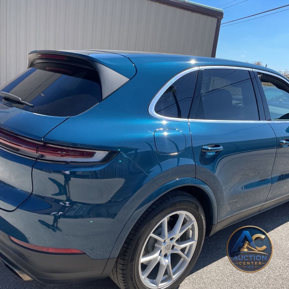 2024 Porsche Cayenne Base