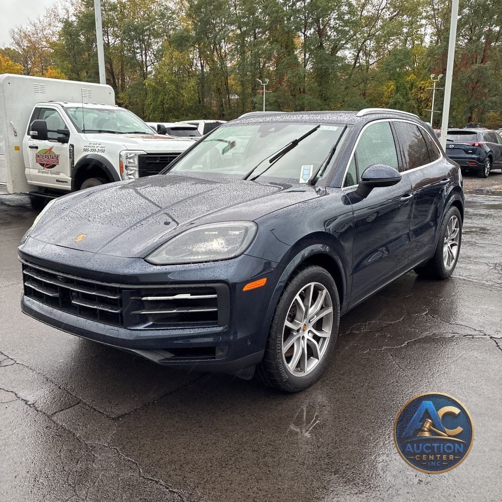 2024 Porsche Cayenne Base