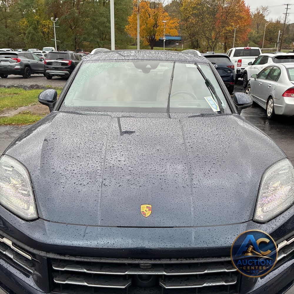 2024 Porsche Cayenne Base