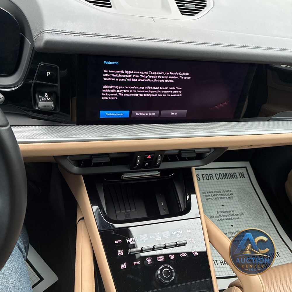 2024 Porsche Cayenne Base