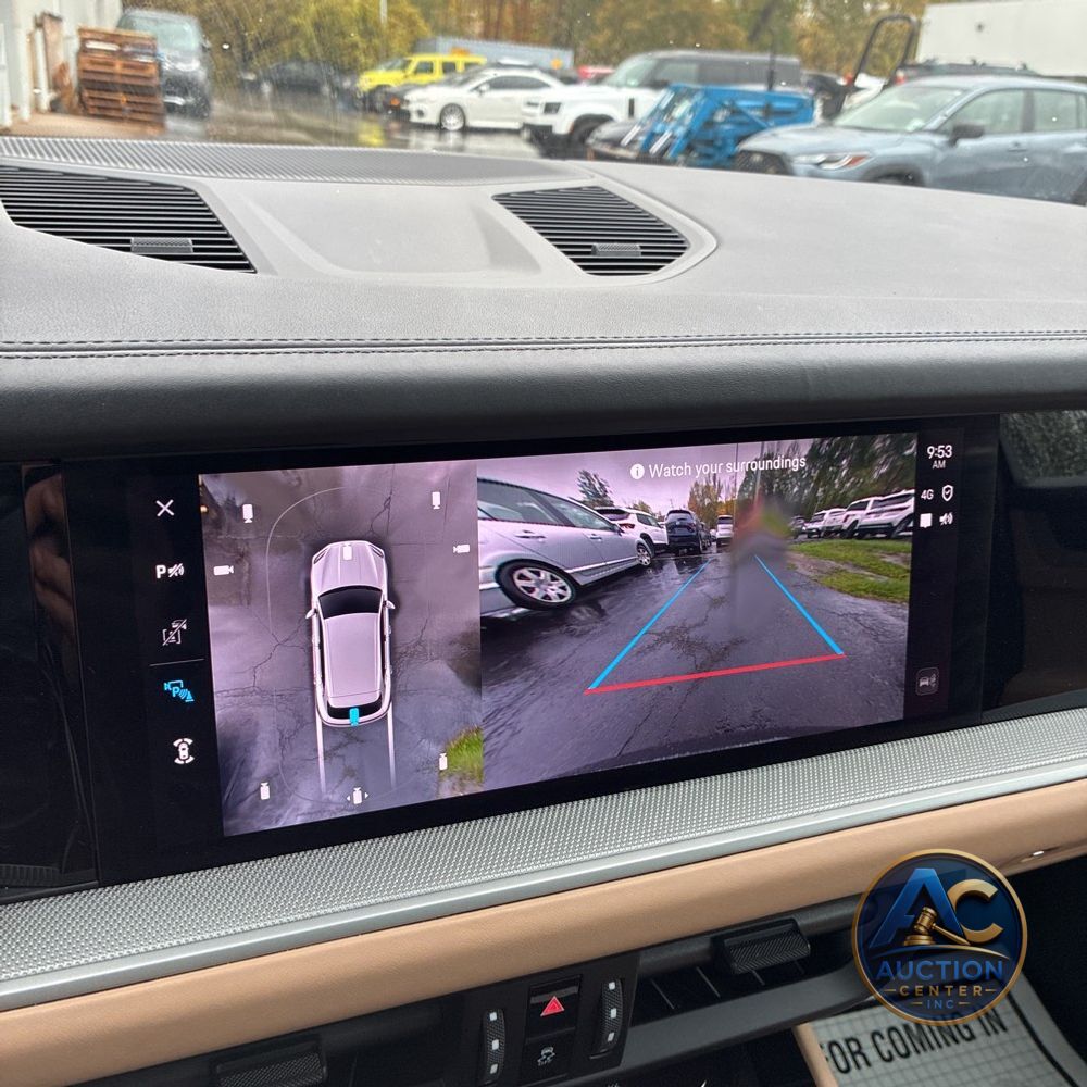 2024 Porsche Cayenne Base
