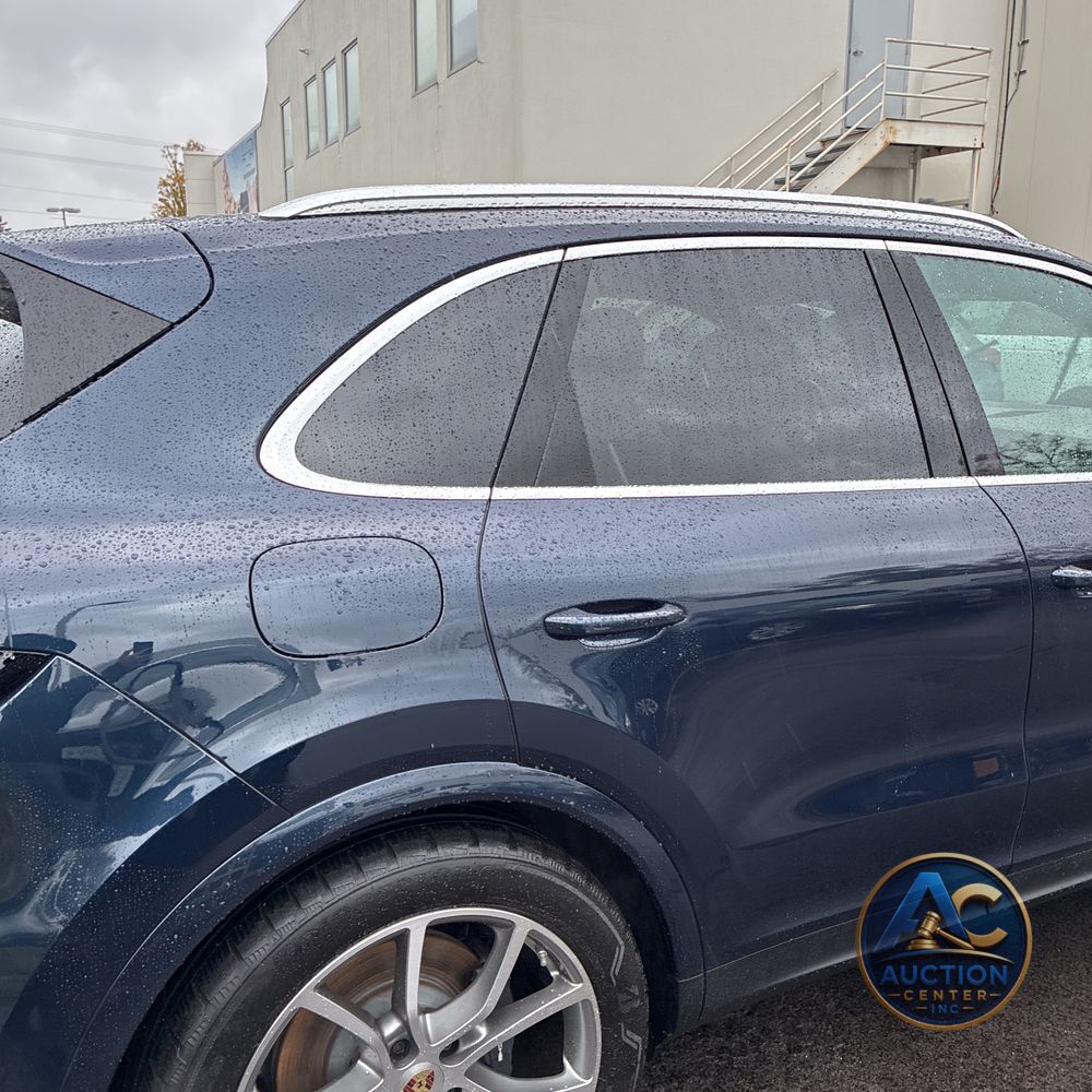 2024 Porsche Cayenne Base