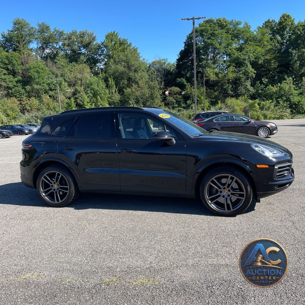 2022 Porsche Cayenne Platinum Edition