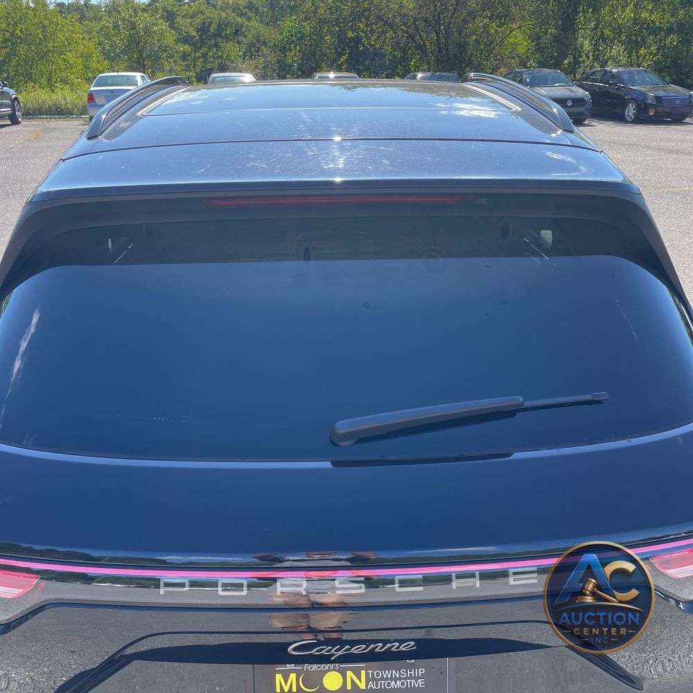 2022 Porsche Cayenne Platinum Edition