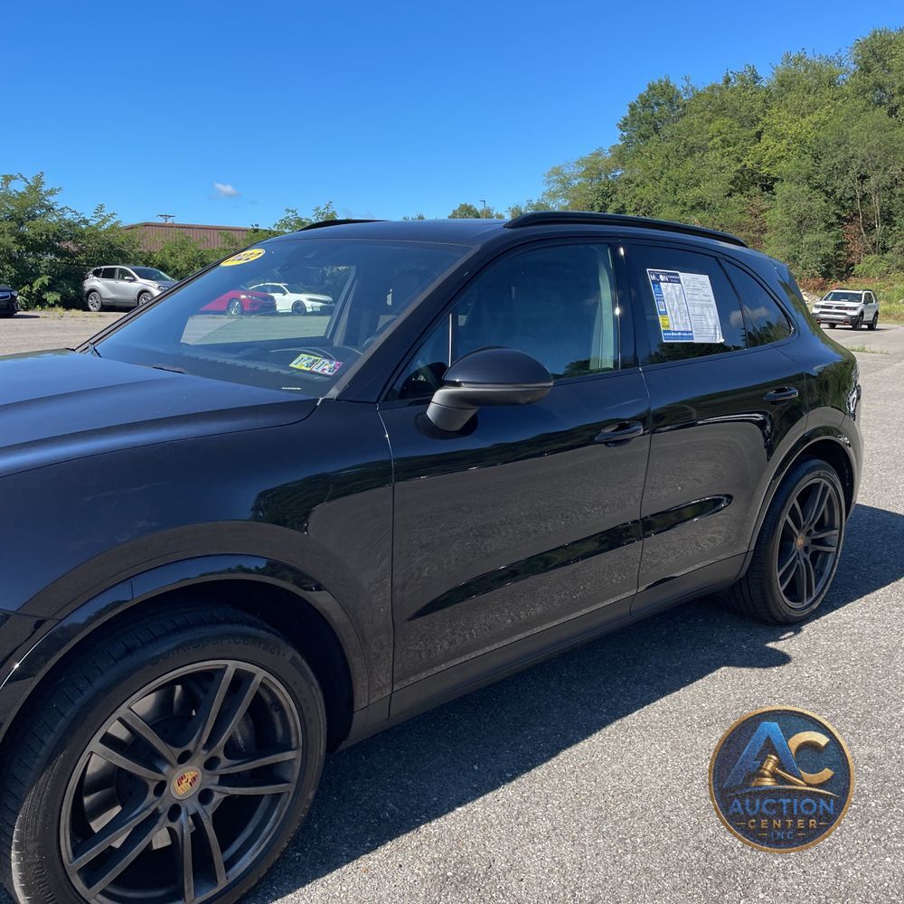 2022 Porsche Cayenne Platinum Edition